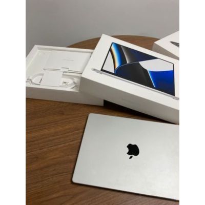 MACBOOK PRO 16\" 512GO/ 16GO DE RAM M1 PRO 10C CPU/16C GPU"
