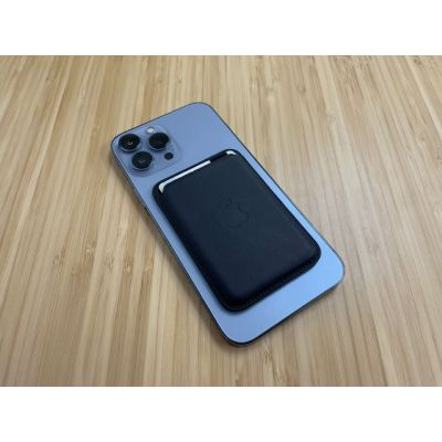 iphone fine woven wallet