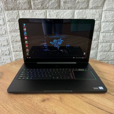 RZ09-01663F54-R3F1 CORE-I7-7820HK/GT1080X/32 GB RAM/17,3 HD